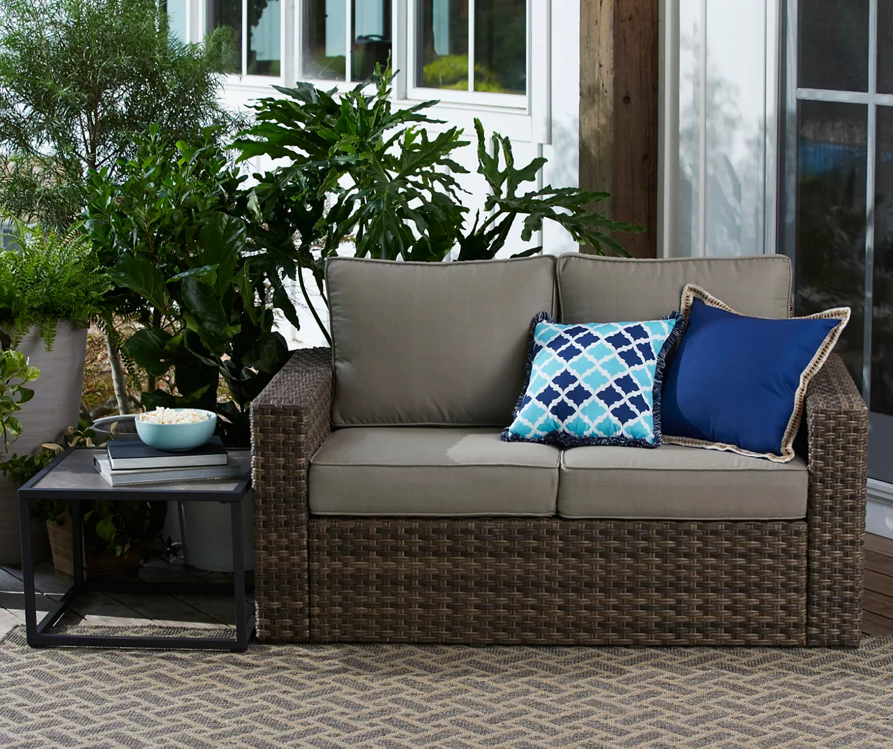 Broyhill Eagle Brooke All-Weather Wicker Cushioned Patio Loveseat 4 Broyhill Eagle Brooke All-Weather Wicker Cushioned Patio Loveseat - Image 4