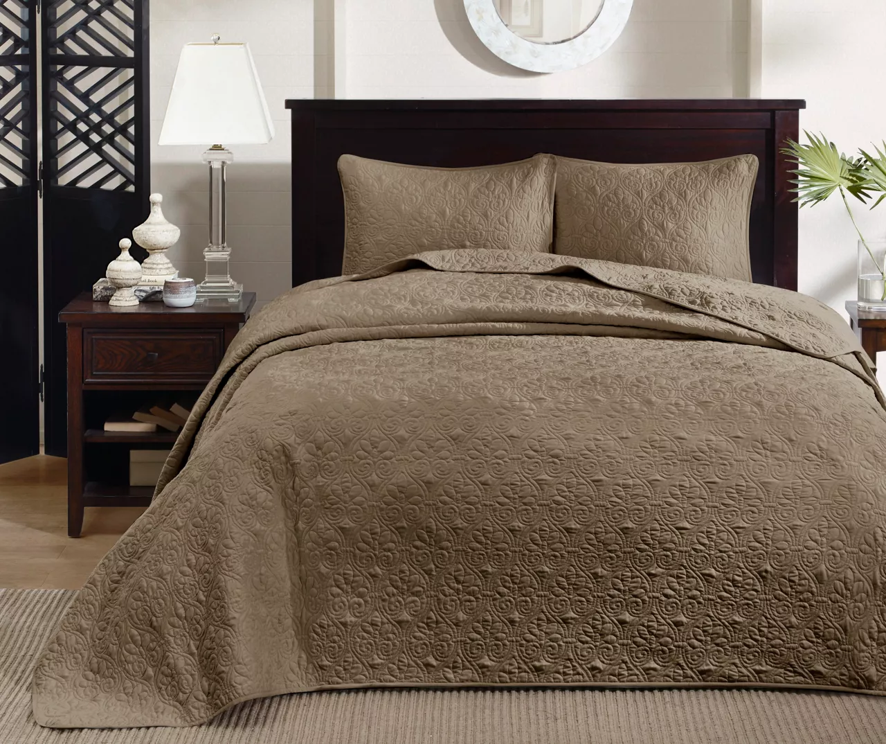 Vancouver Mocha Queen 3-Piece Bedspread Set 1 Vancouver Mocha Queen 3-Piece Bedspread Set