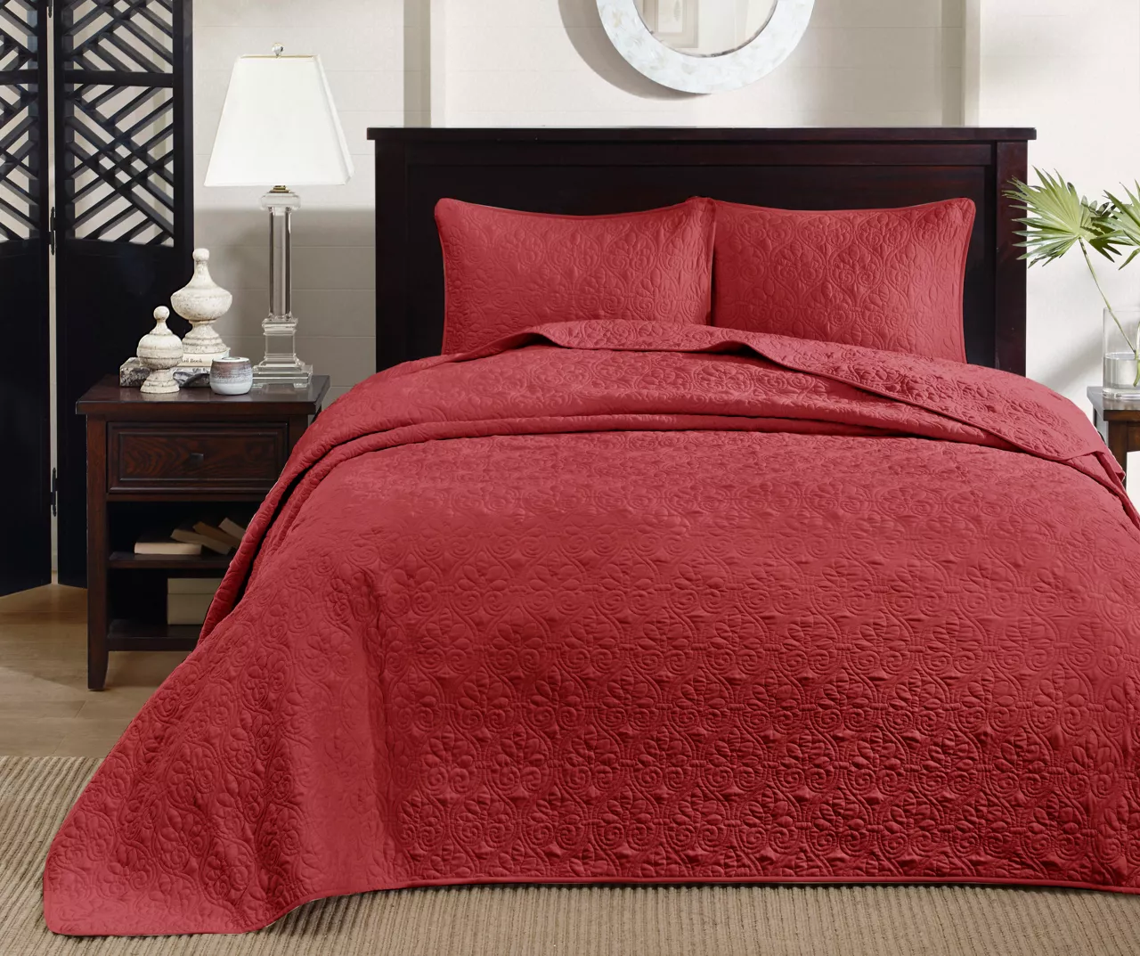 Vancouver Red King 3-Piece Bedspread Set 1 Vancouver Red King 3-Piece Bedspread Set