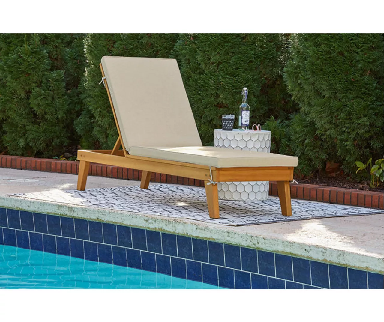Byron Bay Wood Cushioned Patio Chaise Lounge 7 Byron Bay Wood Cushioned Patio Chaise Lounge - Image 7
