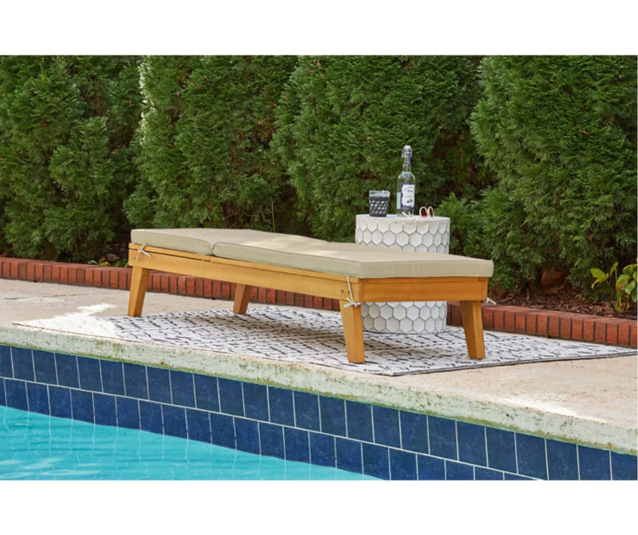 Byron Bay Wood Cushioned Patio Chaise Lounge 8 Byron Bay Wood Cushioned Patio Chaise Lounge - Image 8